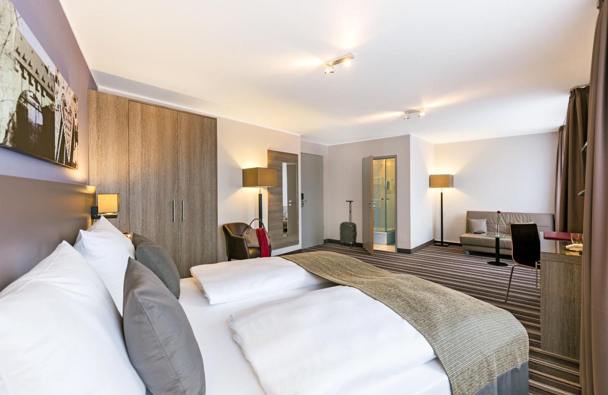 Hotel Leonardo 3*